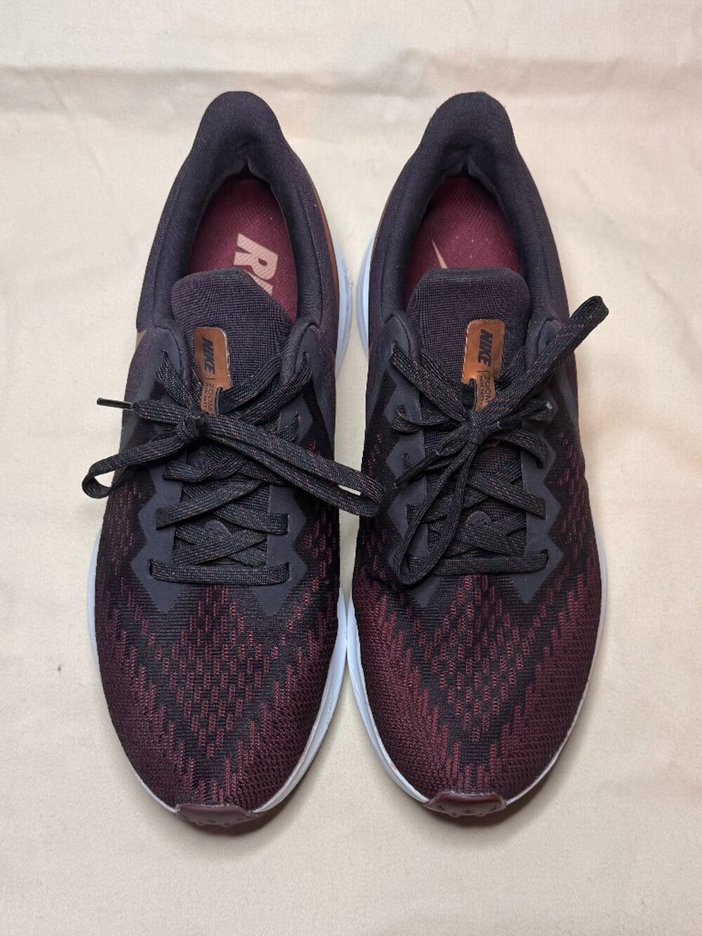 Nike Air Zoom Winflo 6 Icon Clash running shoes